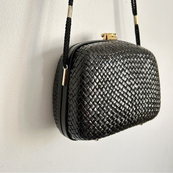 Mantessa Woven Crossbody Black - Picture 3 of 9